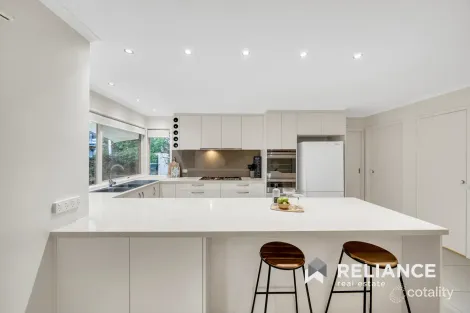 Property photo of 8 Fink Court Hoppers Crossing VIC 3029