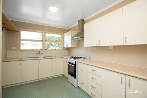 Property photo of 32 Flinders Drive Leichhardt QLD 4305