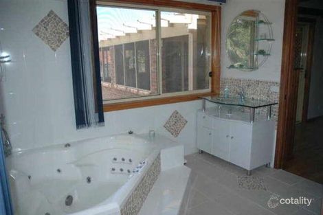 Property photo of 111 Jasmine Drive Bomaderry NSW 2541