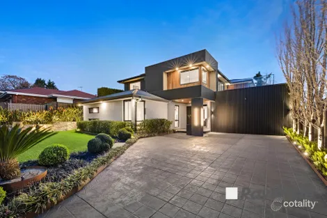 Property photo of 1 Arthur Phillip Drive Endeavour Hills VIC 3802