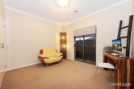 Property photo of 81 Brownlow Drive Point Cook VIC 3030