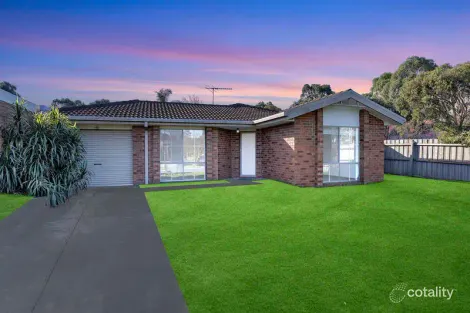 11 Mcconnell Cres, Roxburgh Park, VIC 3064