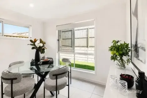Property photo of 7 Compass Road Flagstone QLD 4280