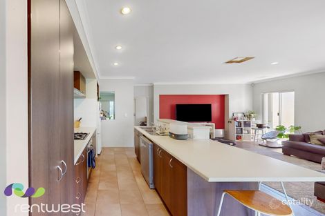 Property photo of 33 Astroloma Drive Success WA 6164