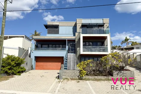 Property photo of 16B Gnobar Way Mullaloo WA 6027
