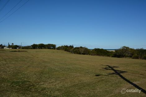 Property photo of 7 Saunders Street Elliott Heads QLD 4670