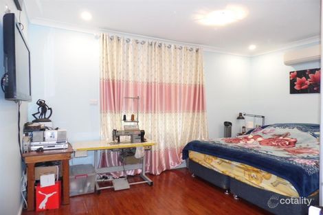 4 The Horsley Dr, Carramar, NSW 2163