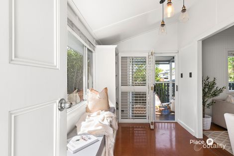 Property photo of 2 Pine Street Greenslopes QLD 4120