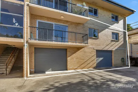 Property photo of 3/42 Pembroke Road Coorparoo QLD 4151
