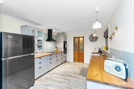 Property photo of 37 Cabrera Crescent Beerwah QLD 4519