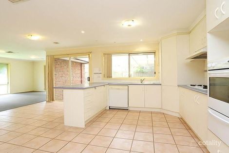 Property photo of 8 Capri Close South Morang VIC 3752