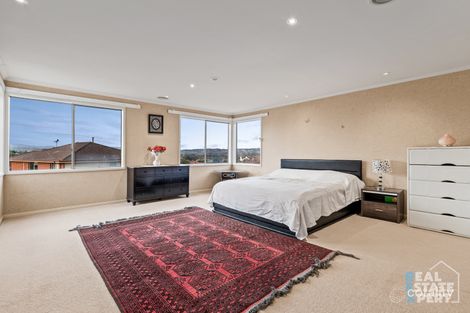 Property photo of 95 Earlsfield Drive Berwick VIC 3806