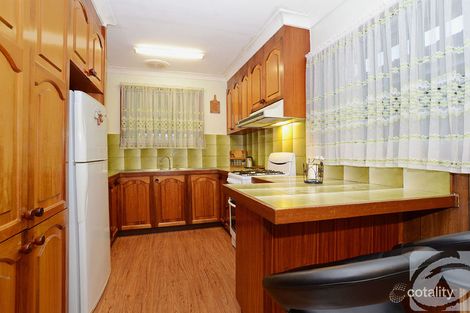 Property photo of 17 Thorndon Drive St Albans VIC 3021
