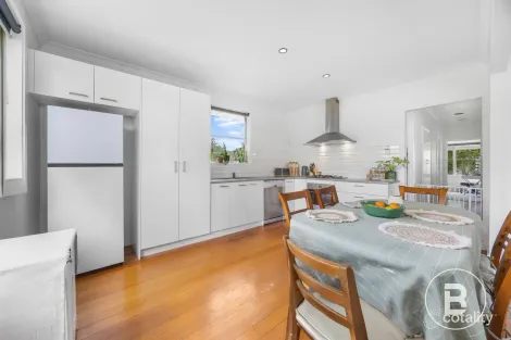 Property photo of 15 Kyle Street Sebastopol VIC 3356