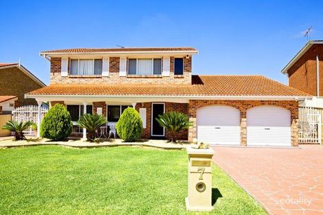 7 Nundah St, St Johns Park, NSW 2176