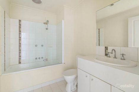 Property photo of 33/151 Fitzroy Street St Kilda VIC 3182