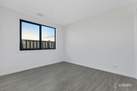 Property photo of 25 Ryebank Avenue Werribee VIC 3030