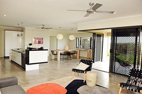 Property photo of 7 Beech Links Drive Ashfield QLD 4670