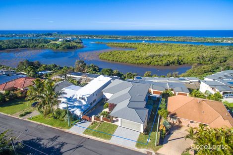 Property photo of 10 Walter Crescent Banora Point NSW 2486