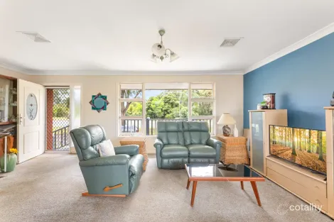 Property photo of 2 Dalley Road Heathcote NSW 2233