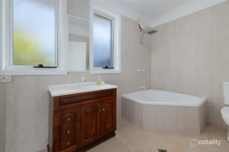 Property photo of 3 Angophora Crescent Forestville NSW 2087