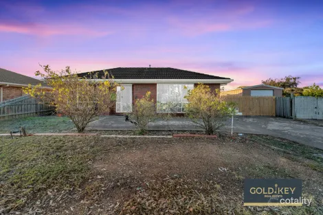 Property photo of 10 Pardalote Close Werribee VIC 3030