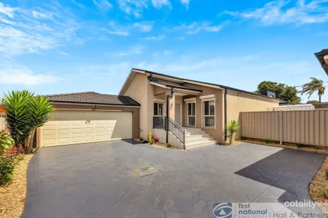 2/7 Charles Ave, Hallam, VIC 3803