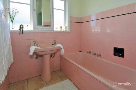 Property photo of 33 Couch Street Sunshine VIC 3020