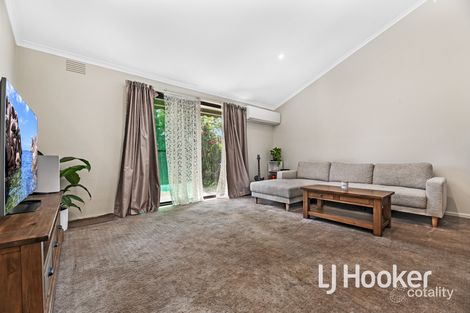 Property photo of 25/22 Somerville Road Hampton Park VIC 3976