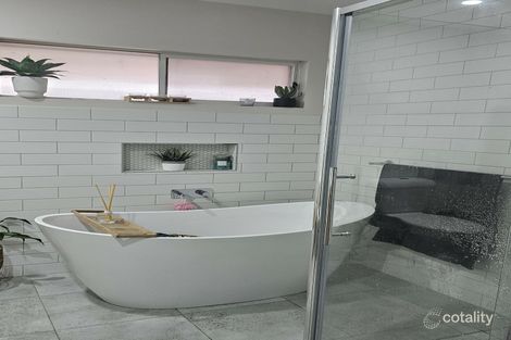 Property photo of 38 Hillview Avenue Moama NSW 2731