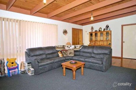 Property photo of 10 Beatty Parade Cockatoo VIC 3781
