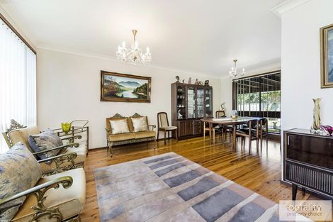 Property photo of 2 Sammut Crescent Chipping Norton NSW 2170