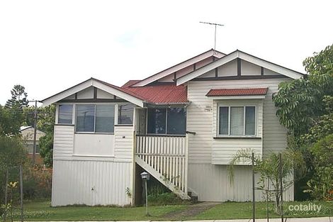 33 Dorinda St, Greenslopes, QLD 4120