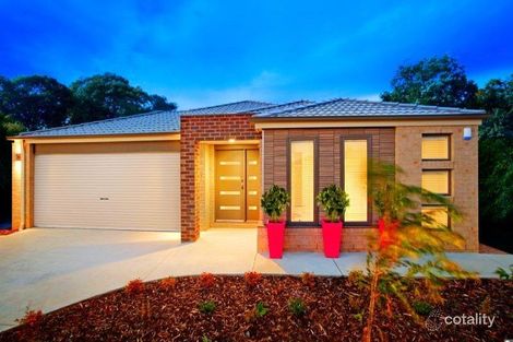 Property photo of 3 Tipperary Way Cranbourne East VIC 3977