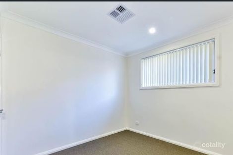 Property photo of 56 Izaac Circuit Jordan Springs NSW 2747