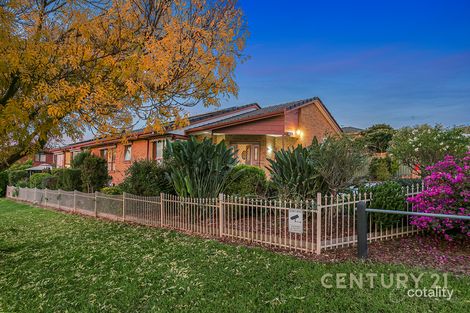 Property photo of 4 Schanck Place Endeavour Hills VIC 3802