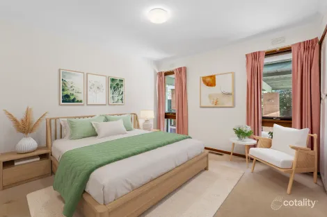Property photo of 2 Moulamein Court Hamlyn Heights VIC 3215