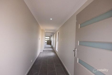 Property photo of 16 Landing Circuit Springfield Lakes QLD 4300