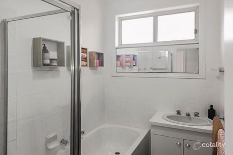 Property photo of 2A Pickworth Drive Mill Park VIC 3082
