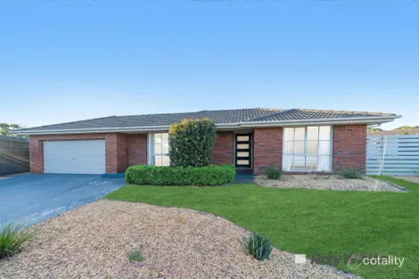 4 Monterey Ct, Narre Warren, VIC 3805