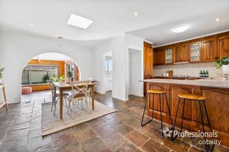 Property photo of 16 Third Avenue Hoppers Crossing VIC 3029