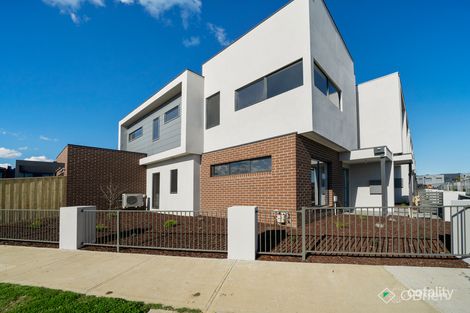 Property photo of 1 Woodbine Street Pakenham VIC 3810