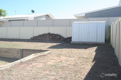 Property photo of 6 Hillcrest Street Emerald QLD 4720