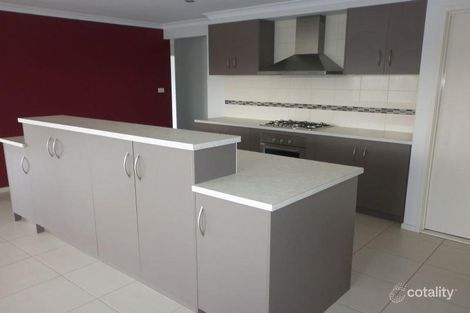 Property photo of 2 Maddock Drive Cranbourne East VIC 3977