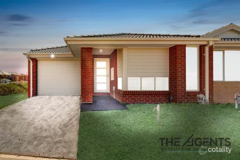 18 Rockingham Cct, Harkness, VIC 3337