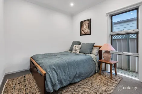 Property photo of 2/14 Brimpton Grove Wyndham Vale VIC 3024