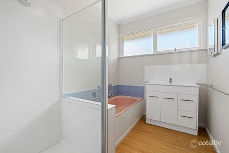 Property photo of 8 Fairbrae Avenue Belmont VIC 3216