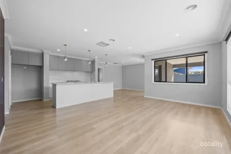 Property photo of 86 Willoby Drive Alfredton VIC 3350