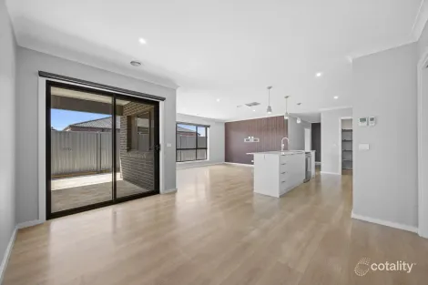 Property photo of 86 Willoby Drive Alfredton VIC 3350