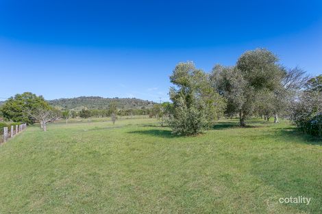 13 Waterhouse Rd, Summerholm, QLD 4341